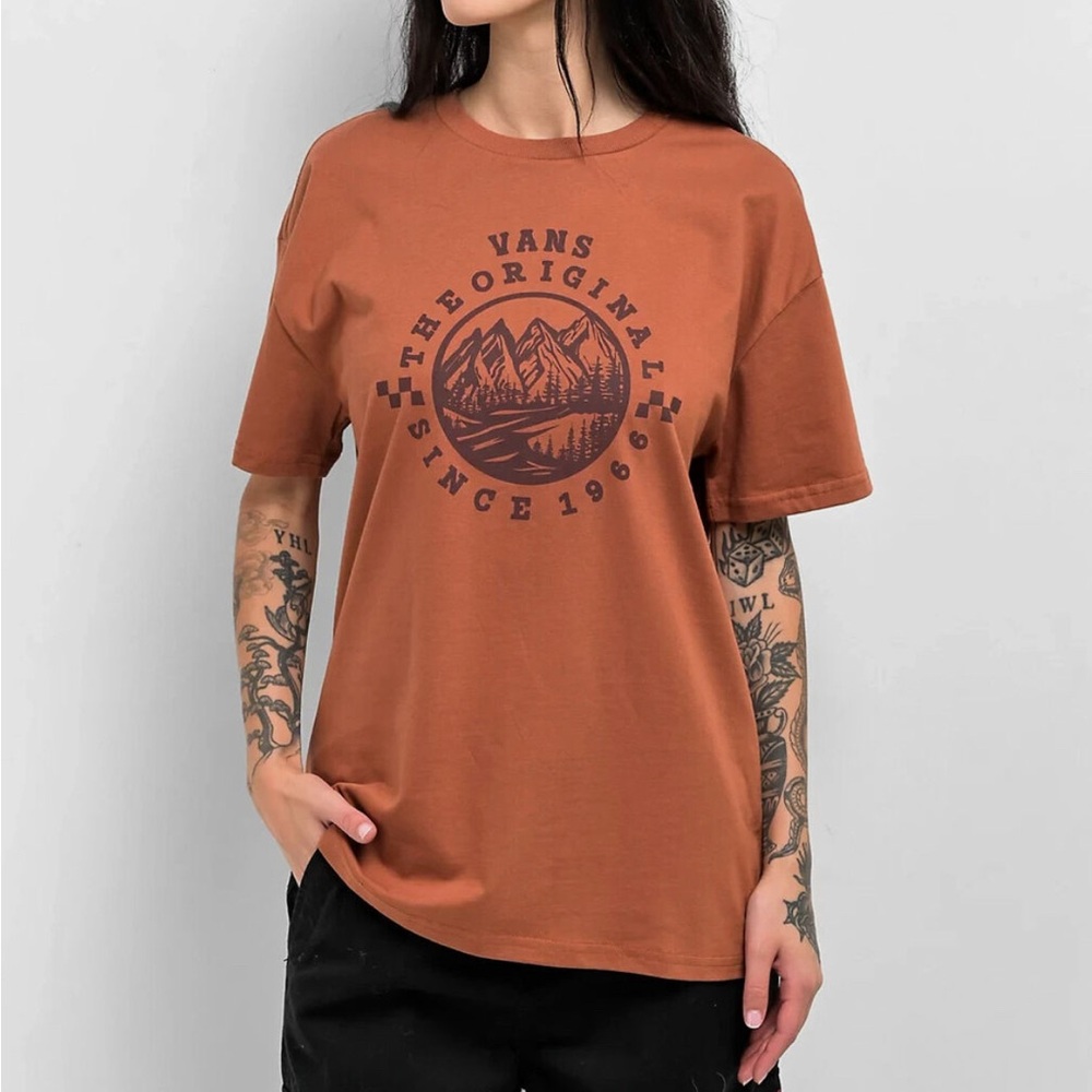 Vans NWTS Womens Oversized Mountain Circle (Front Design) Copper T-Shirt Small‎